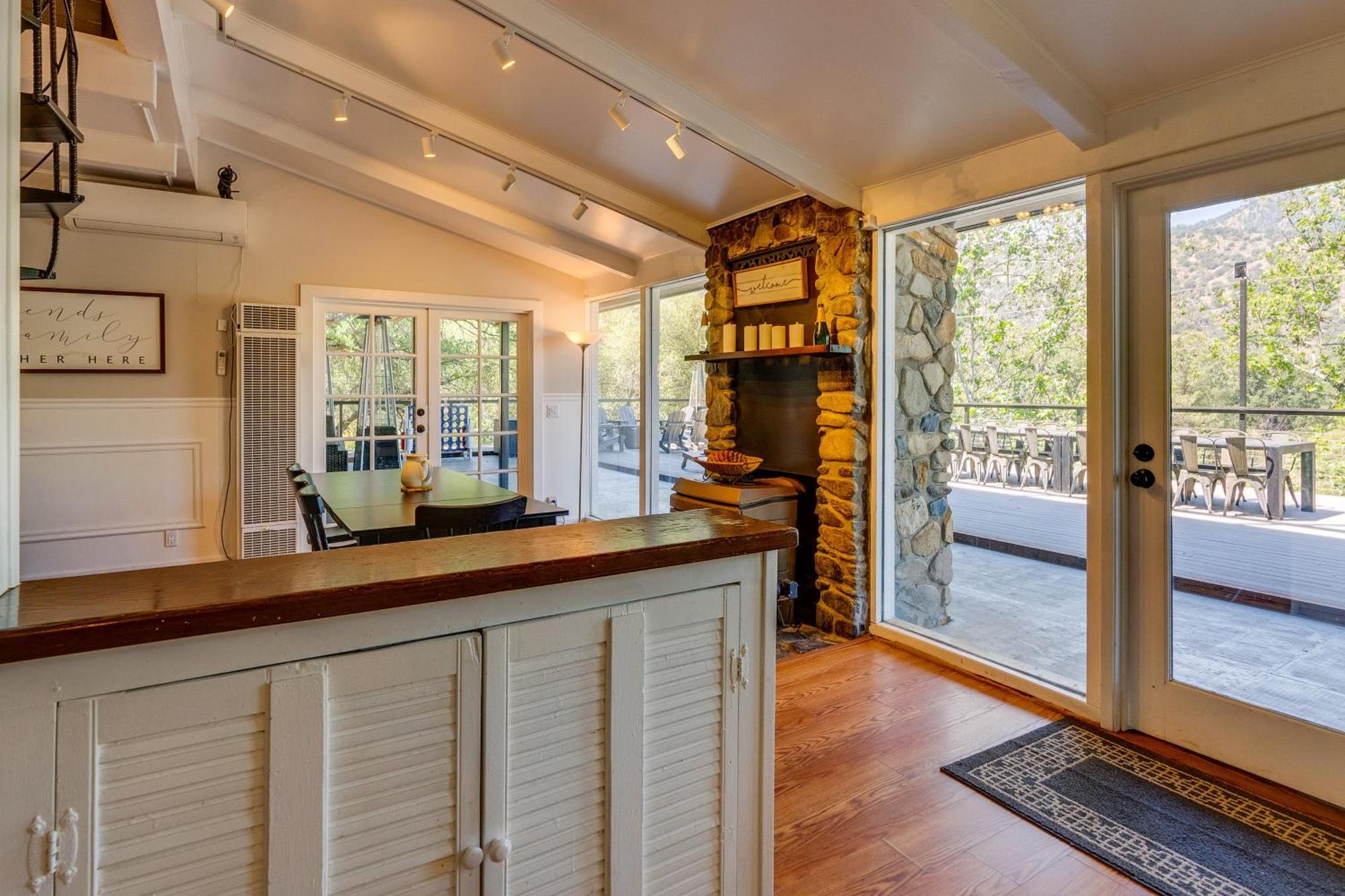 Updated Three Rivers Vacation Rental With Gas Grill Bagian luar foto